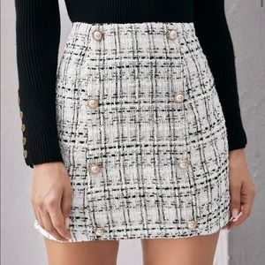 Double button plaid tweed skirt